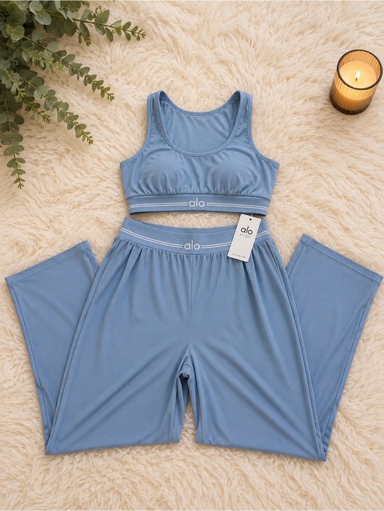 ALO Yoga Other - ALO Yoga Light Blue Active Crop Bra and Wide-Leg Pants Set